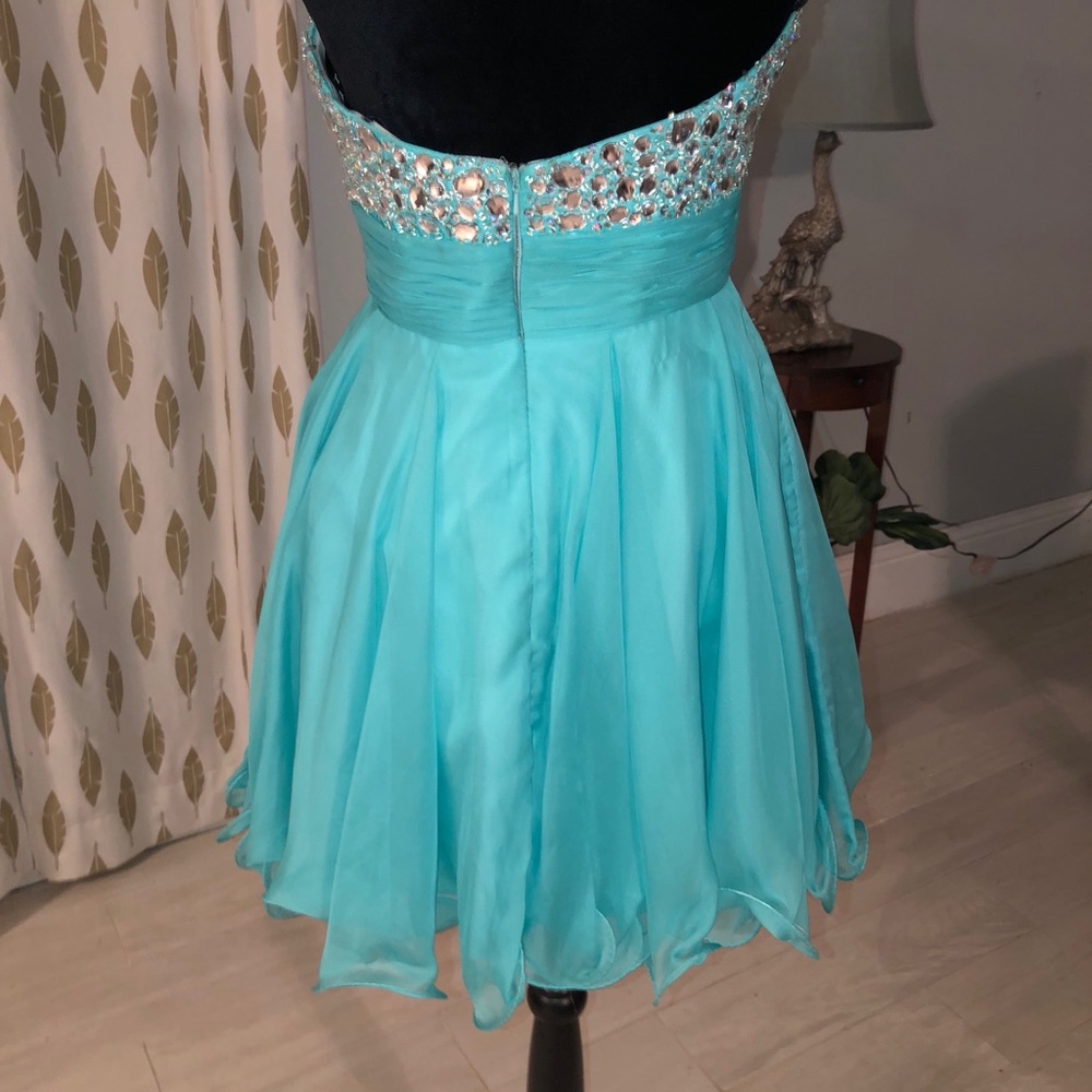 Formal Dress - Picture 2 of 2